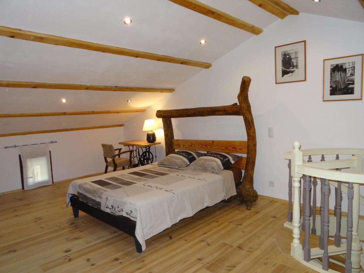Le Mas Du Galibot Chambre Cambalotte Saint-Florent-sur-Auzonnet 外观 照片
